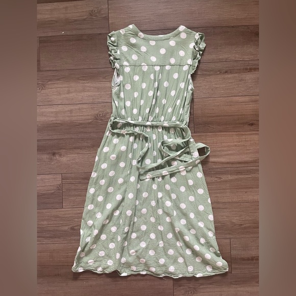 Green and White Polkadot Dress - Picture 2 of 4
